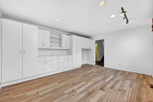 3272 Western Avenue, Highland Park, IL 60035