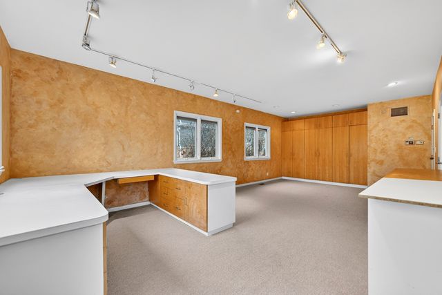 3272 Western Avenue, Highland Park, IL 60035