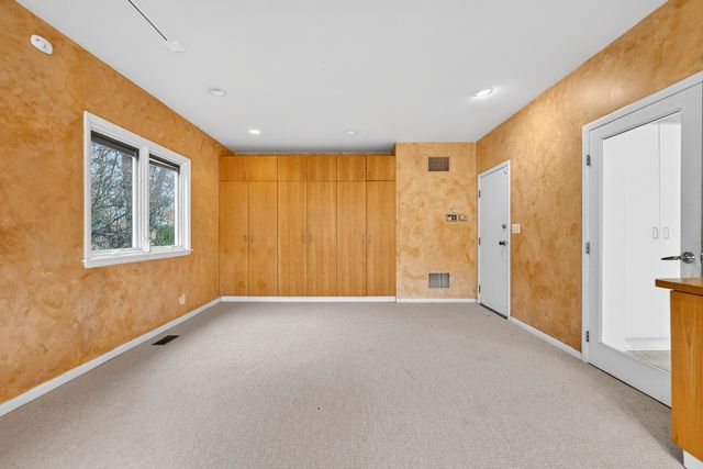 3272 Western Avenue, Highland Park, IL 60035