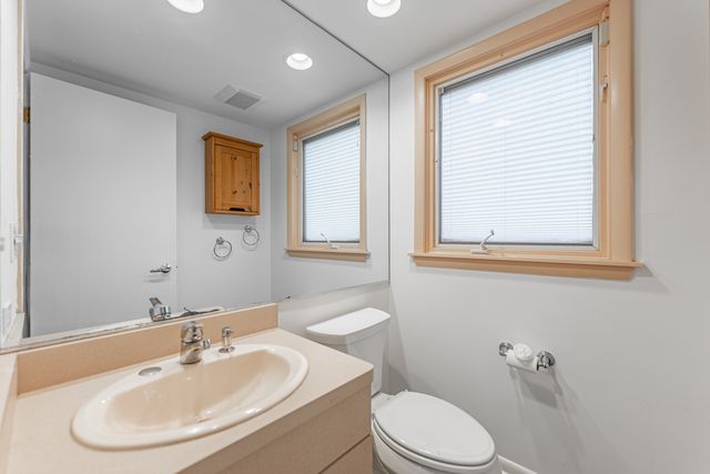 3272 Western Avenue, Highland Park, IL 60035