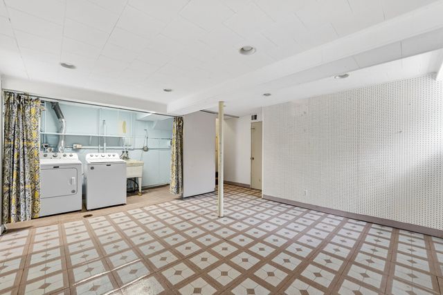 3272 Western Avenue, Highland Park, IL 60035