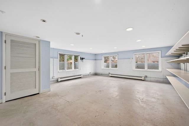 3272 Western Avenue, Highland Park, IL 60035