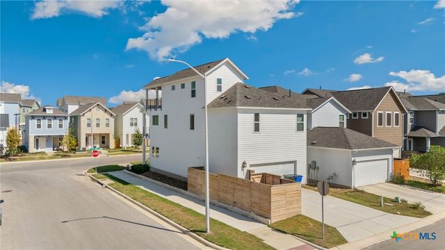 895 N Academy Avenue, New Braunfels, TX 78130