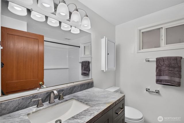 541 545 D Street, Blaine, WA 98230