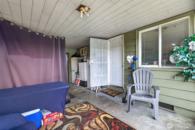 541 545 D Street, Blaine, WA 98230