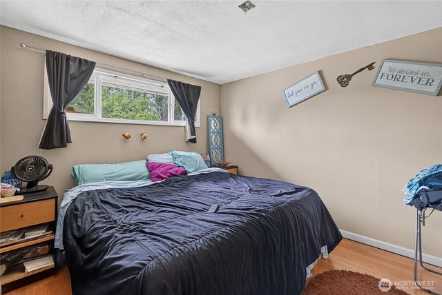 541 545 D Street, Blaine, WA 98230