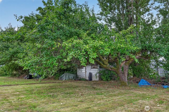 541 545 D Street, Blaine, WA 98230