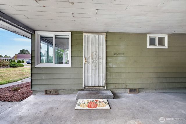 541 545 D Street, Blaine, WA 98230