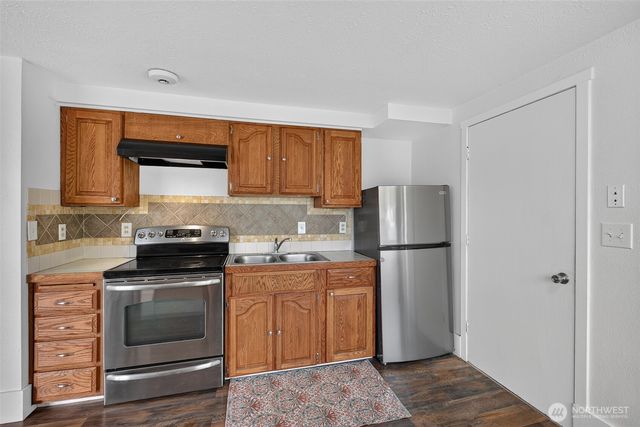 541 545 D Street, Blaine, WA 98230