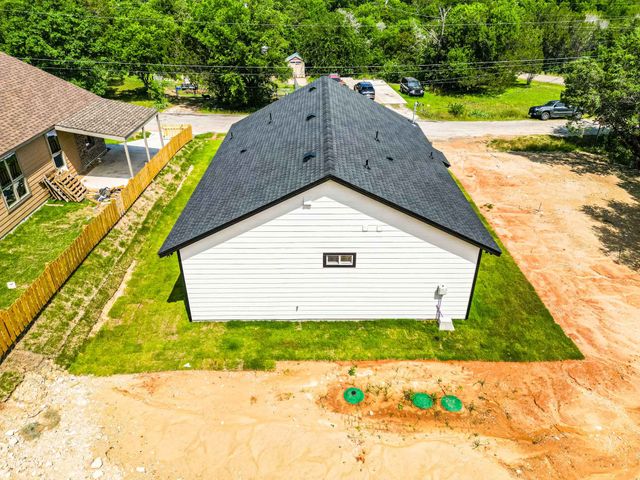 4315 Mountain Hollow Drive, Granbury, TX 76048