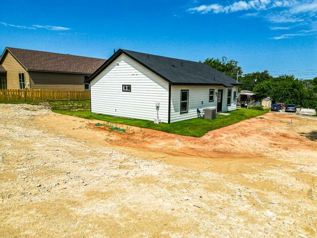 4315 Mountain Hollow Drive, Granbury, TX 76048