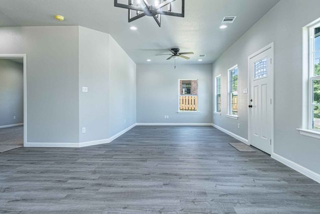 4315 Mountain Hollow Drive, Granbury, TX 76048