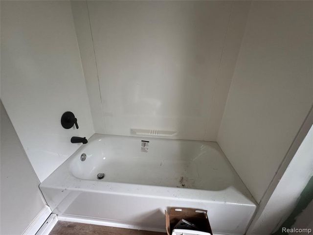 8119 Lozier Avenue, Warren, MI 48089