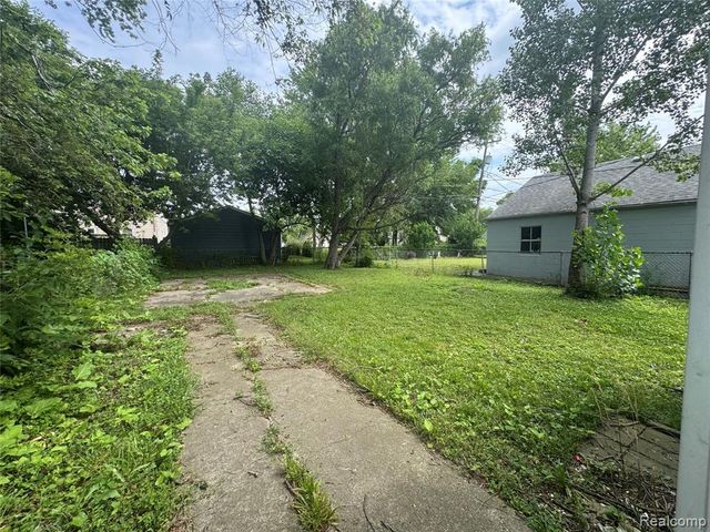 8119 Lozier Avenue, Warren, MI 48089