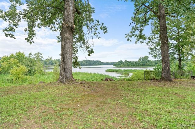 2423 Oak Village, Akron, AL 35441