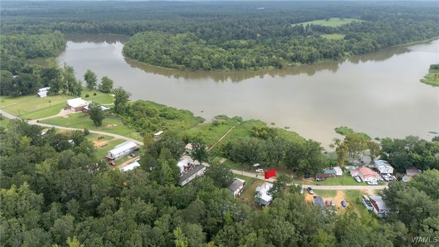 2423 Oak Village, Akron, AL 35441