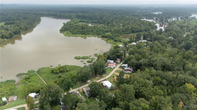 2423 Oak Village, Akron, AL 35441