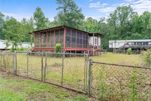 2423 Oak Village, Akron, AL 35441