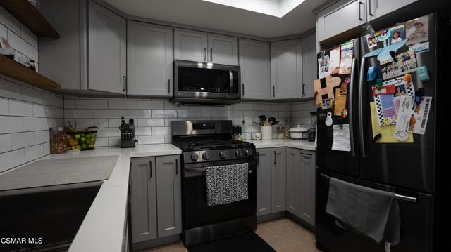 561 Spring Road 43, Moorpark, CA 93021