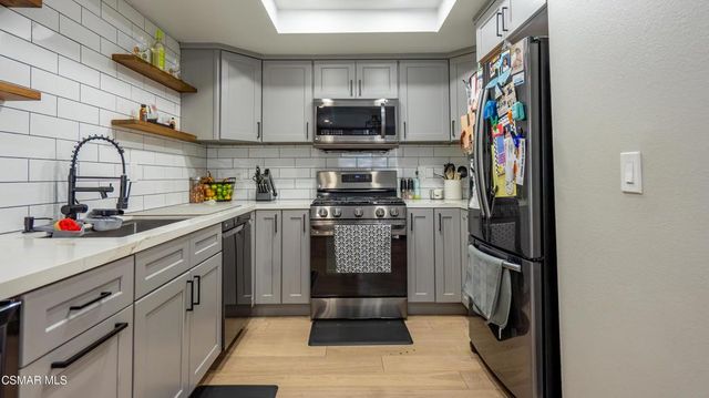 561 Spring Road 43, Moorpark, CA 93021