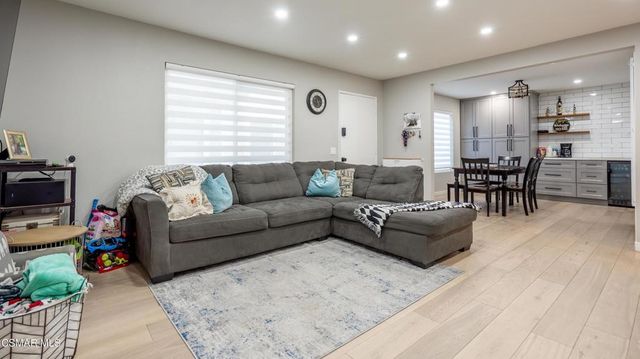 561 Spring Road 43, Moorpark, CA 93021