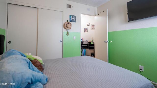 561 Spring Road 43, Moorpark, CA 93021