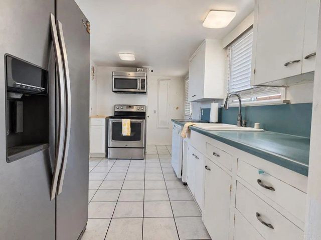 1701 Acacia Lane, Fallbrook, CA 92028