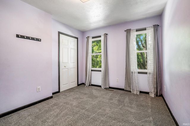624 Windy Cove Court, Mishawaka, IN 46544