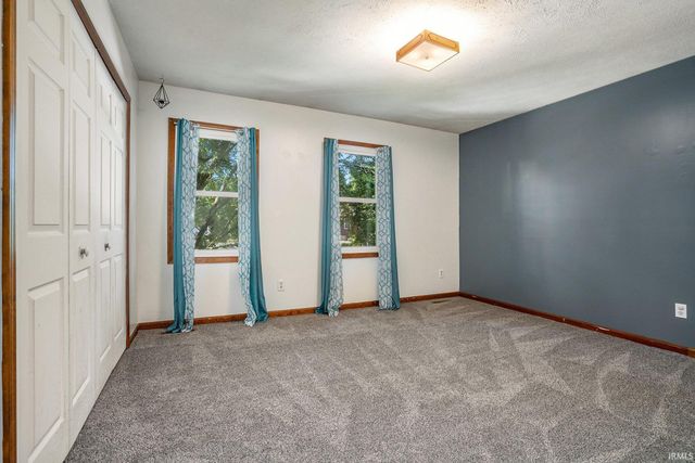 624 Windy Cove Court, Mishawaka, IN 46544