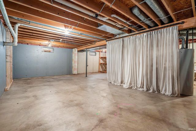 624 Windy Cove Court, Mishawaka, IN 46544