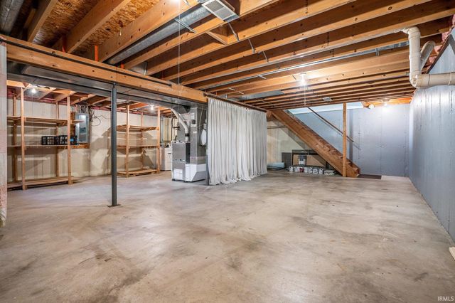 624 Windy Cove Court, Mishawaka, IN 46544