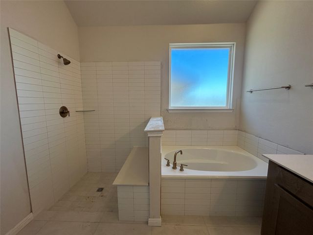 9725 Serene Bliss LN, Buda, TX 78610