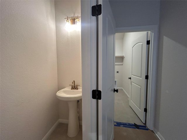 9725 Serene Bliss LN, Buda, TX 78610