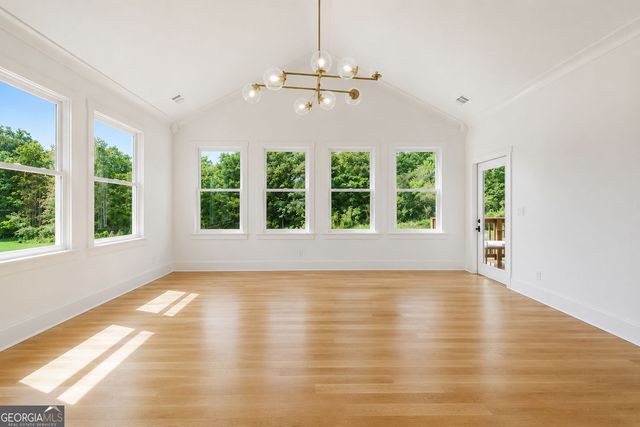 4275 Haynes Circle SW, Snellville, GA 30039