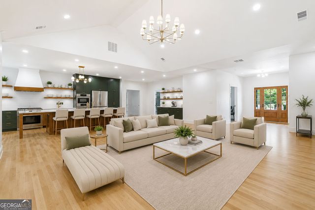 4275 Haynes Circle SW, Snellville, GA 30039