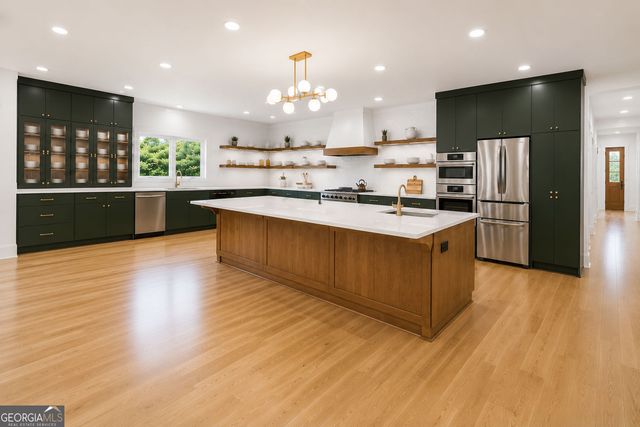 4275 Haynes Circle SW, Snellville, GA 30039