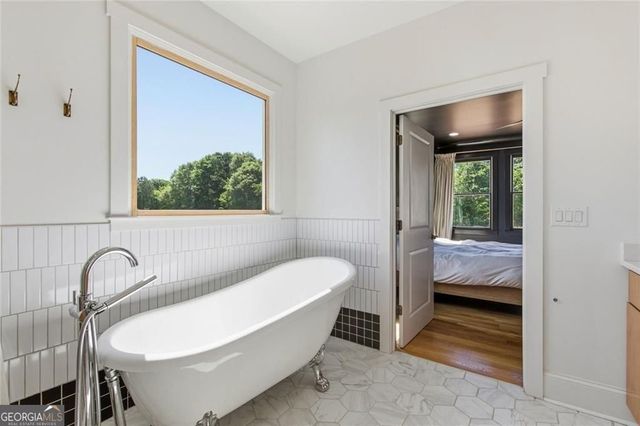 4275 Haynes Circle SW, Snellville, GA 30039