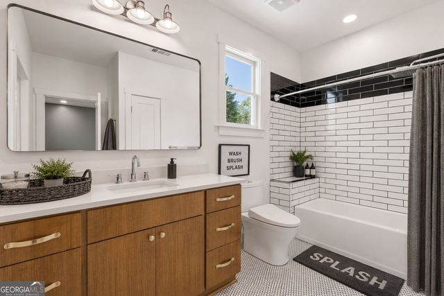 4275 Haynes Circle SW, Snellville, GA 30039