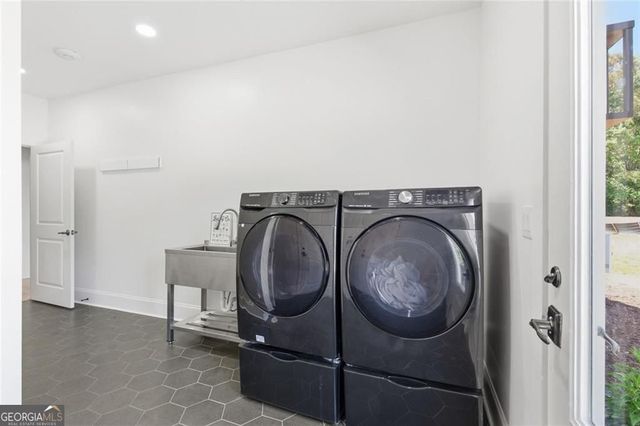 4275 Haynes Circle SW, Snellville, GA 30039