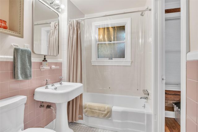 1302 W 13th ST, Austin, TX 78703