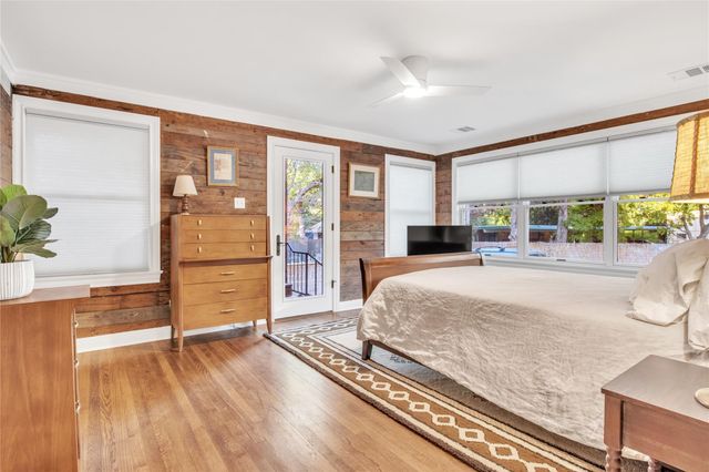 1302 W 13th ST, Austin, TX 78703