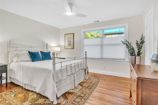 1302 W 13th ST, Austin, TX 78703