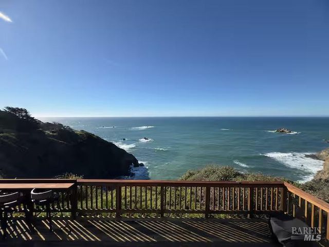 33500 S Highway 1, Gualala, CA 95445