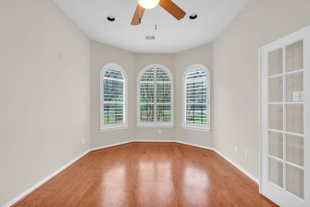 32510 Riverwood Drive, Magnolia, TX 77354