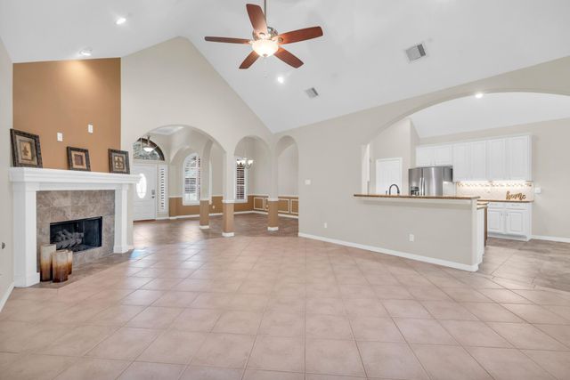 32510 Riverwood Drive, Magnolia, TX 77354