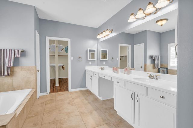 32510 Riverwood Drive, Magnolia, TX 77354