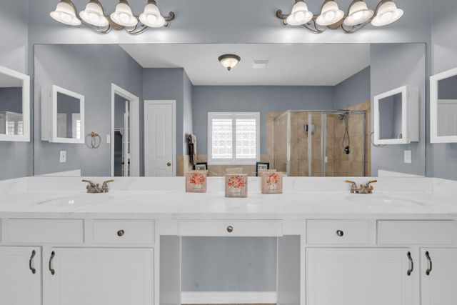 32510 Riverwood Drive, Magnolia, TX 77354