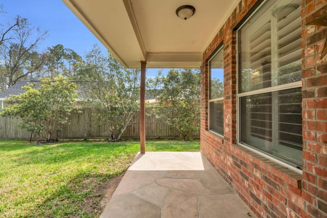 32510 Riverwood Drive, Magnolia, TX 77354