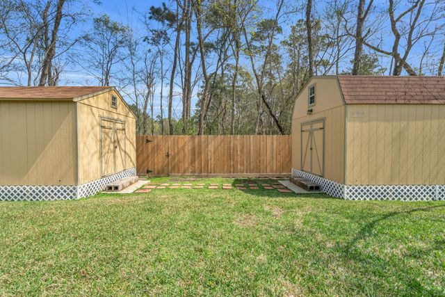 32510 Riverwood Drive, Magnolia, TX 77354