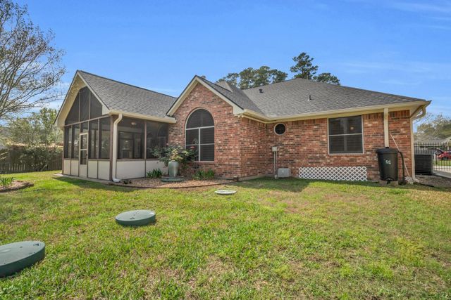 32510 Riverwood Drive, Magnolia, TX 77354
